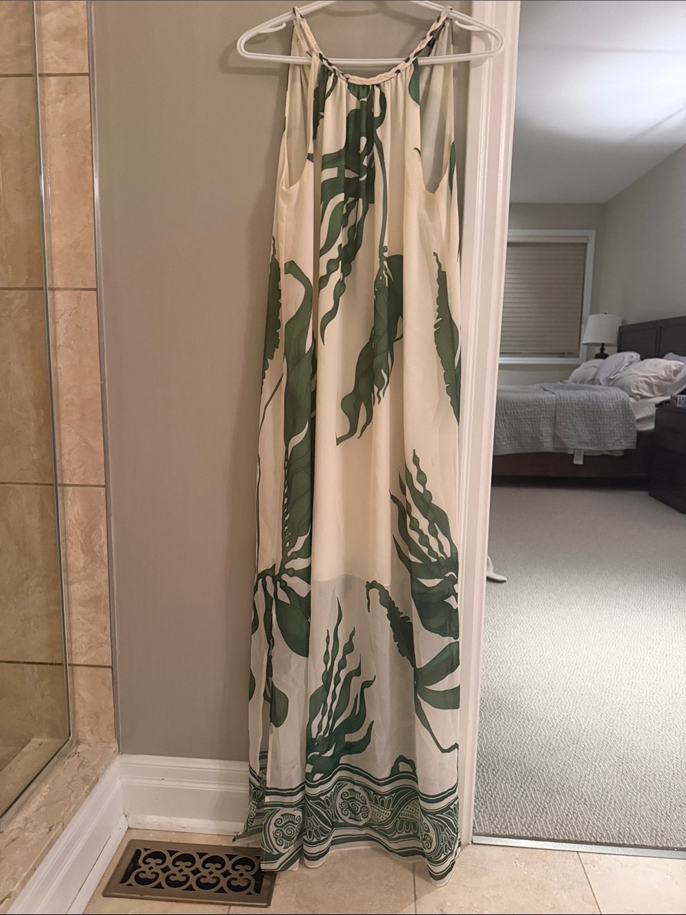Melanie Lyne dress  with Green Leaf Print